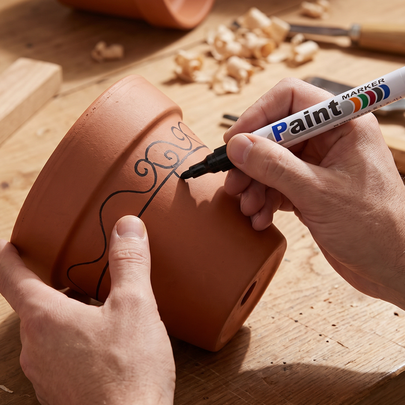 Oil-Based Paint Marker for Multiple Surfaces – product image