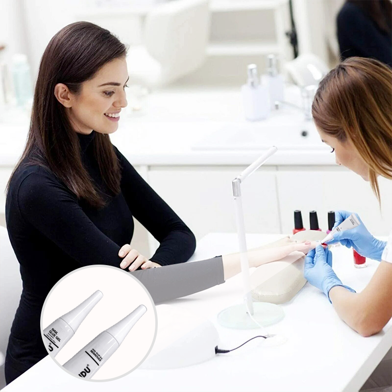 Quick-Drying Nail Glue – product image